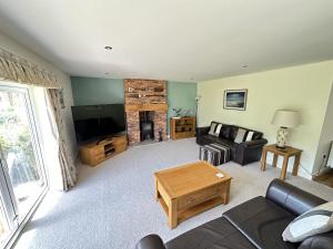 Pastures View - Part of the The Bay Filey Holiday Village with pool, gym and direct beach access, pub, restaurant, tennis and meadows walks