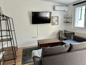 Mini Apartment mit Garten und Küche