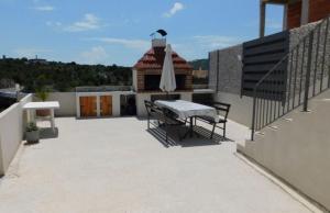 Apartment with Terrace room in Apartments Huljev