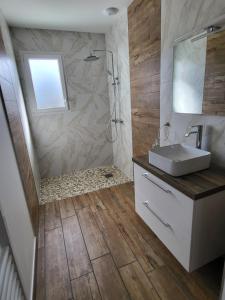 Maisons de vacances Maison au calme proche ocean : photos des chambres