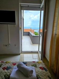 Domagoj - Luxury apartment with private parking, jacuzzi and seaview