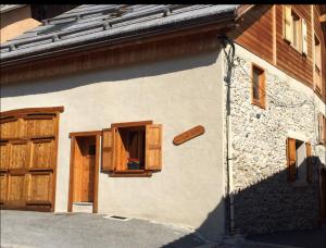 Appartements Studio centre village Ceillac : photos des chambres