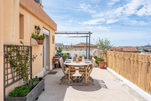 Apartment with Large Terrace and Panoramic View - 2 Bedrooms, Marseille