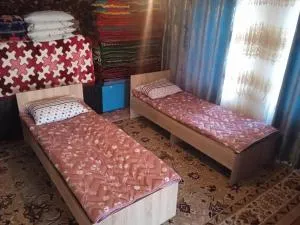 Rahat Guesthouse - Kyzart