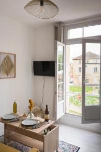 Appartements Chez Nino, un studio lumineux et climatise : photos des chambres