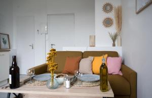 Appartements Chez Nino, un studio lumineux et climatise : photos des chambres