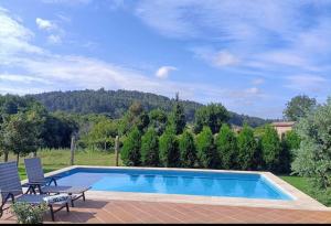 Casa rural con piscina cercana a la playa