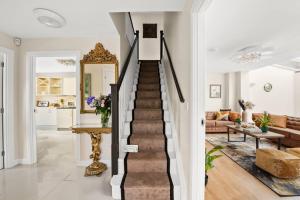 Radiant Retreat Ideal for LegoLand, Windsor, & LHR