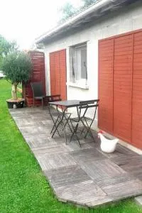 Adorable studio - Terrasse privative - Tréclun