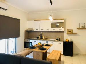 IKIES A&A SUITES & VILLAS