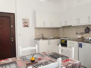 Summer Apartment close to the beach - ARES 2