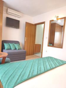 Apartments Glavinović - Near Beach and Center, Free Parking