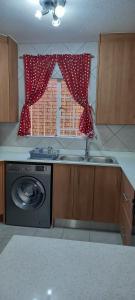 Faerie Glen, No Loadshedding, Short or Long Stays, Fast Wi-Fi