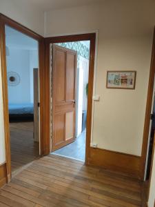 Maisons de vacances Maison de ville avec exterieur au calme. : photos des chambres