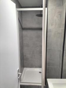 Appartements Super appartement autonome a Villepinte proche de Paris : photos des chambres