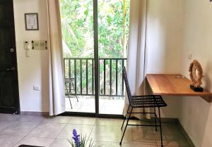 Riverside Apartments - Walk to the Beach in Santa Teresa! Newly Renovated!