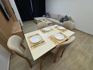 Islas Luxurious Seaside Apartments