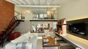 Espectacular casa en Cariló frte al Golf 8 personas