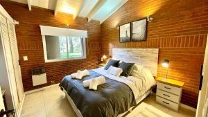 Espectacular casa en Cariló frte al Golf 8 personas