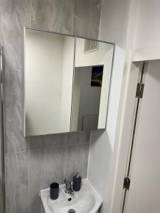 1 Bedroom 30 minutes to St Pancras