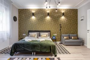 Buda Castle Serpentine Apartments