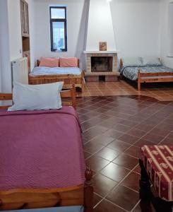 Archontiko Taxiarches Kymi Evia