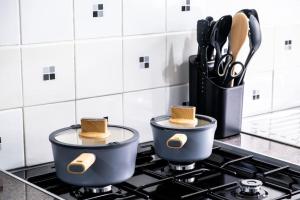 Stylish 3 bed in great location - BTA Homes Serviced Accommodation Wolverhampton