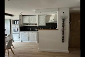 Charmant mazet avec piscine privée proche plage et commerces à trois mn à pied à la Croix Valmer