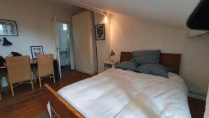 Appartements Studio au calme avec vue a 10 mn du centre de Paris : photos des chambres