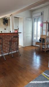 Appartements Studio au calme avec vue a 10 mn du centre de Paris : Appartement 1 Chambre