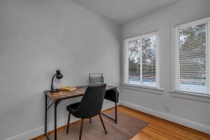 Chic Charming 2-Bedroom with office in the WeHo