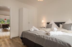 Elbling Appartement for 2 People - Billiards - Balcony with Mosel View - Parking - Wine Barrel Bar - Fully Equipped Kitchen - Netflix - WaipuTV - 3 km from Cochem