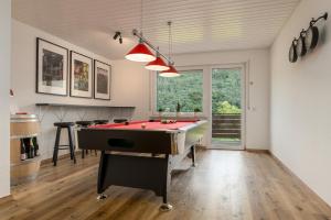 Elbling Appartement for 2 People - Billiards - Balcony with Mosel View - Parking - Wine Barrel Bar - Fully Equipped Kitchen - Netflix - WaipuTV - 3 km from Cochem