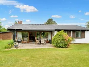 Holiday home Dronningmølle VII - Hulerød