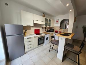 Appartements MICHELE FAMILY - Centre ville - 2 Pieces tranquille - A 150 m de la mer : photos des chambres