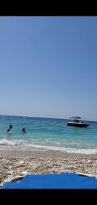 July Seaview Apartments