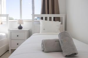 Renovated 2BD AC Wi-Fi Pool Beach 350m