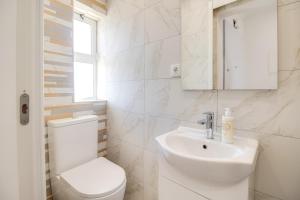 Renovated 2BD AC Wi-Fi Pool Beach 350m