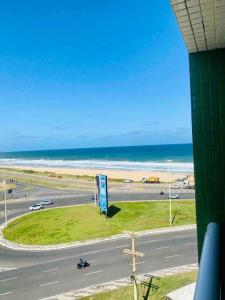 Studio 402 Salvador, Fantástico, com Vista Mar, no Bairro de Jardim Armação, a 300m do Novo Centro de Convenções de Salvador - CCS e do Parque dos Ventos
