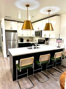 The Vault - Perfect Location!