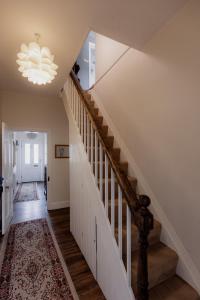 The Cutest Cottage In Town - South Hobart