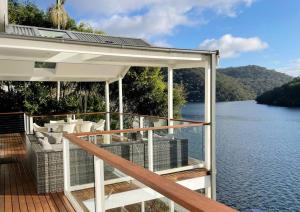 NINE at Berowra Waters, luxury waterfront with hot tub