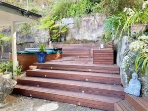 NINE at Berowra Waters, luxury waterfront with hot tub