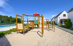 2 Bedroom Beautiful Home In Mrzezyno