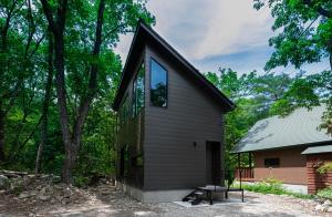 Knot -白馬の森の中で過ごすとくべつな時間- - 3hvězdičkové hotely ve městě Hakuba