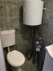 Tri šešira Ljubovija