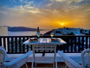 Superior Apartment with Terrace and Outdoor Hot Tub room in Aspa Villas