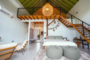 O2 Villas Ella