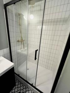 Appartements Pere Lachaise Apartments : photos des chambres