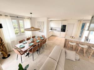 Can Gomez - Pool - 8p